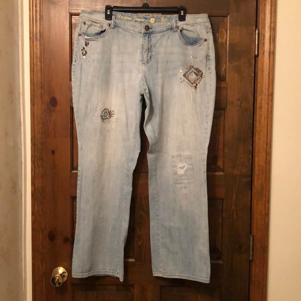 Avenue embroidered boyfriend jeans size 16